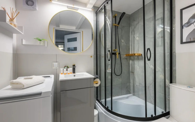 Sienna Modern Studio by Renters