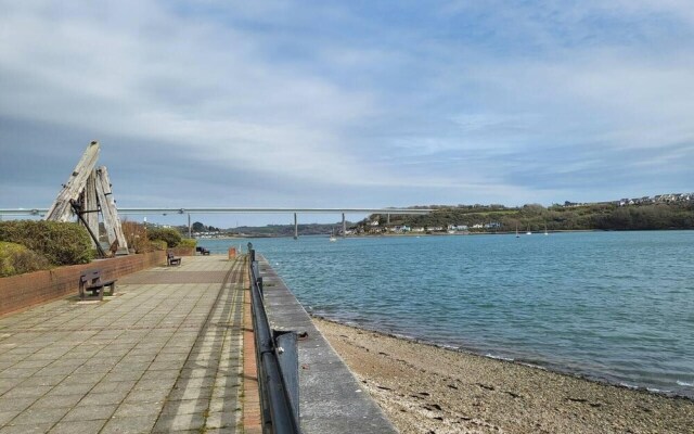 Marina Reach Neyland, Flat With Great sea Views