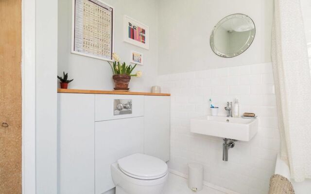 [MC] Stunning 2BR Dalston Period Flat