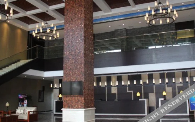 Yiqing Holiday Hotel