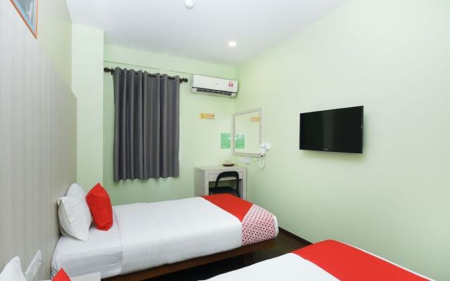 Oyo 43990 Sunshine Inn