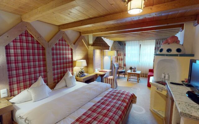 Wellnesshotel ...liebes Rot-Flüh