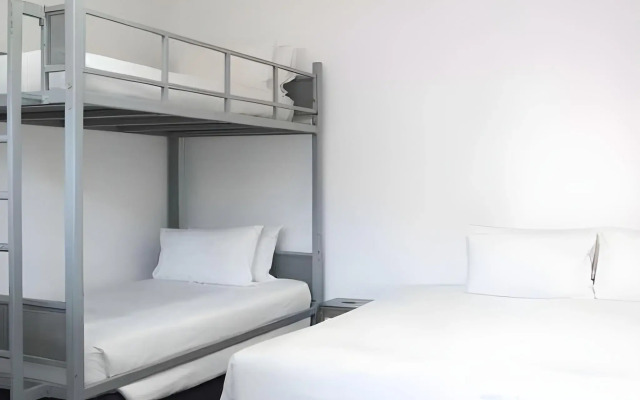 Blu Monkey Bed & Breakfast Phuket