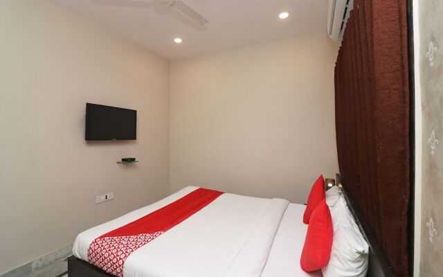 Krishna Plaza by OYO Rooms