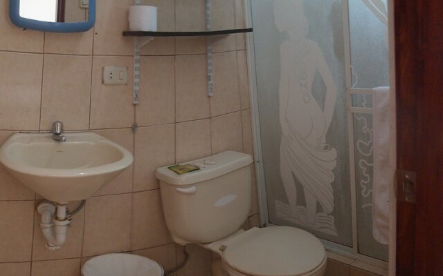 Hostal Palmeras Playa Milina