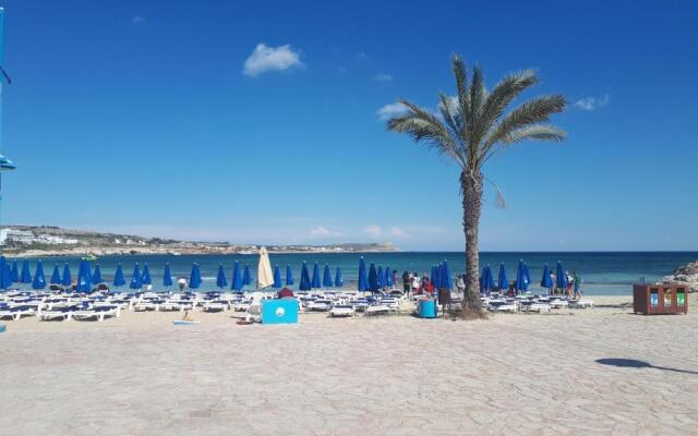 Stunning Spacious 2-bed Apartment in Liopetri
