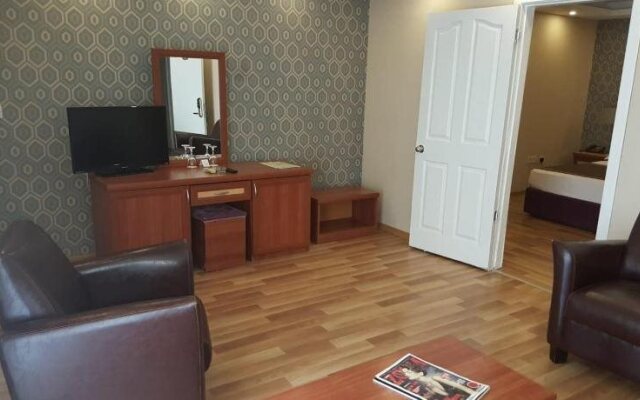 Life Hotel