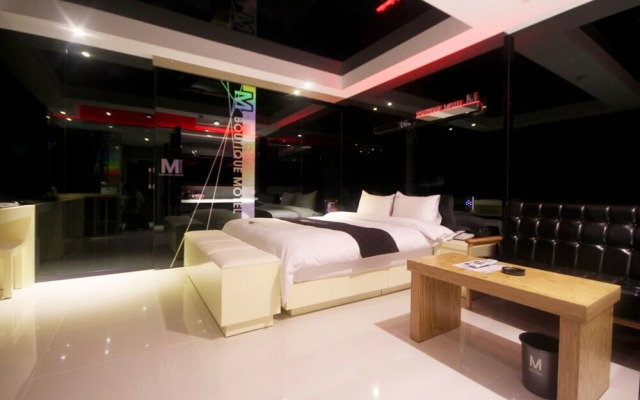 S Motel