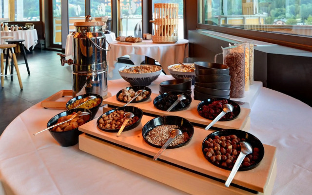 Alpina Eclectic Hotel