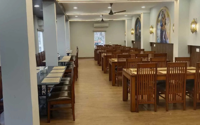 Gold Nest Rubystone Heritage