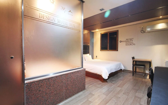 Gunsan Fox Tourist Hotel