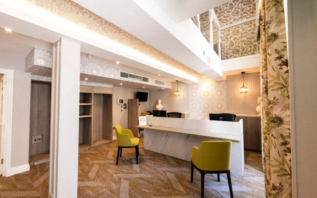 Byron Hotel London