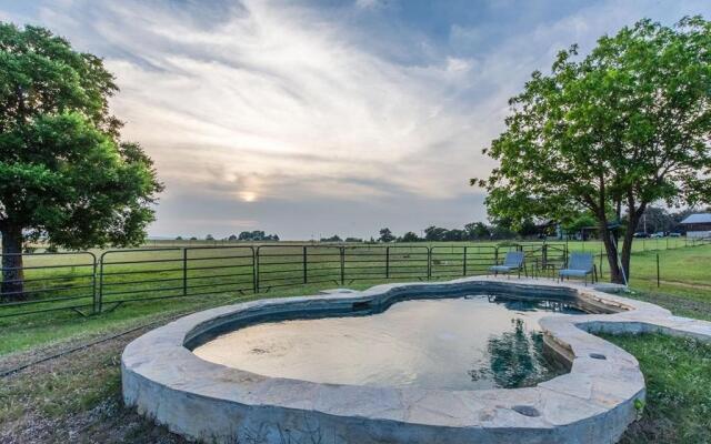 The Cabins on Knopp School Road