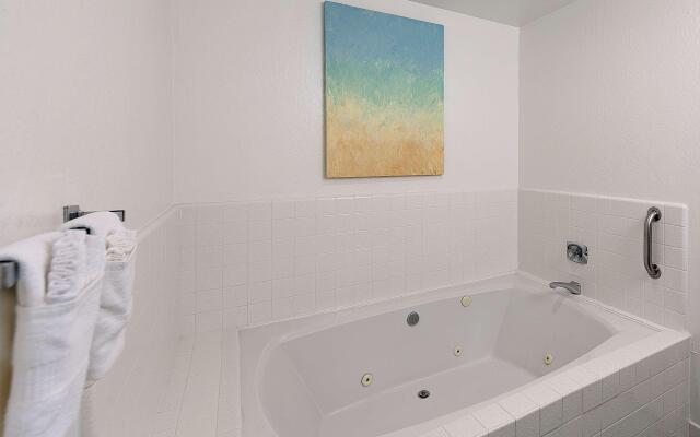 Seacliff Inn Aptos, Tapestry Collection by Hilton