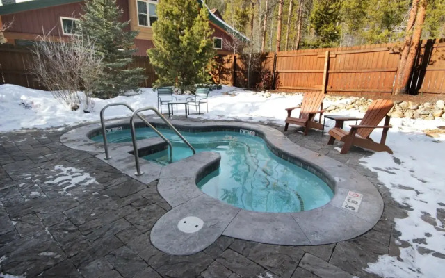 8712 Ski Tip Townhomes 3 Bedroom Townhouse