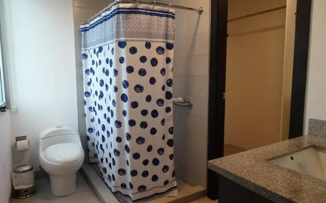 Quo Luxury Room 1 minute to Airport