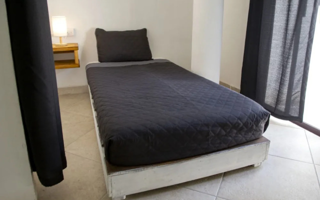 Sonido Del Mar Hotel and Yoga Loft