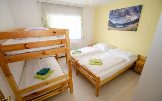 Budget Chalet Alpine - Apartment B