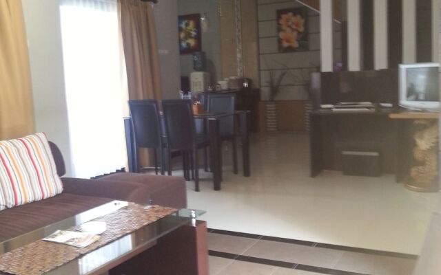 Villa Kubu D' Bukit Jimbaran