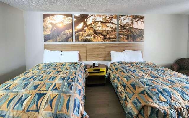 Days Inn by Wyndham Lafayette Scott