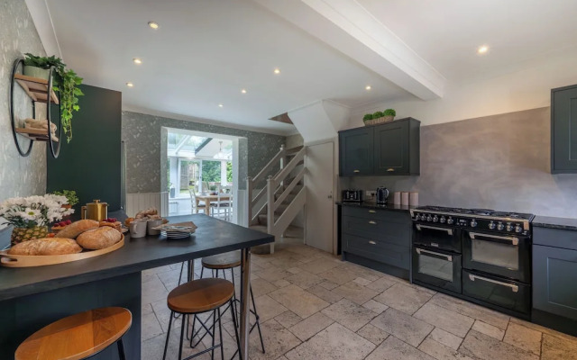 Lower Shockerwick Lodge