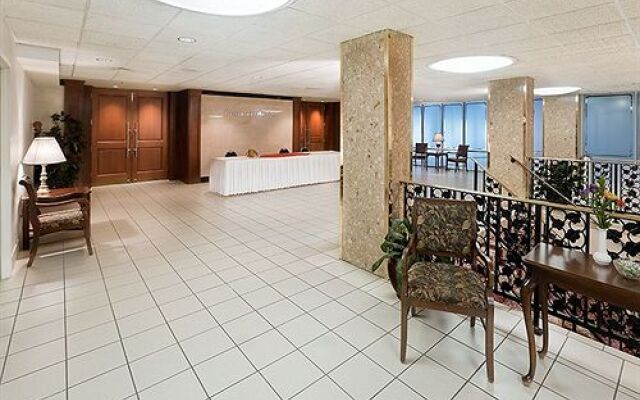 Holiday Inn Rosslyn @ Key Bridge