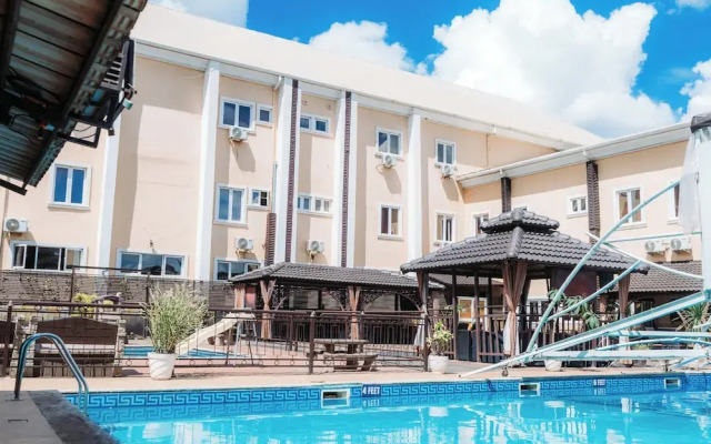 Aaron's Place Luxury Apartments & Rooms