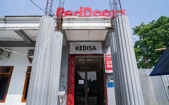 RedDoorz near Universitas Merdeka Malang 2