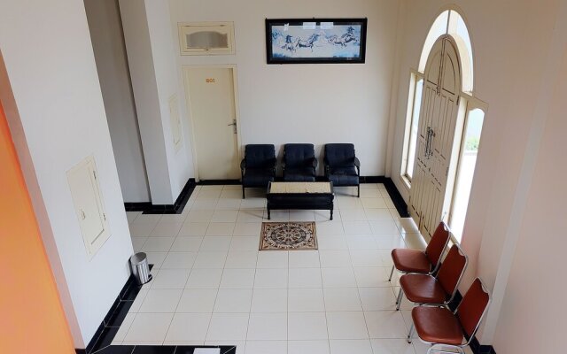 "Assyifa Hotel By Oyo Rooms"