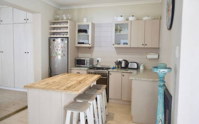 2 Bedroom Home With Private Garden