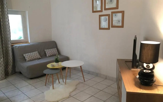 Studio centre avec terrasse