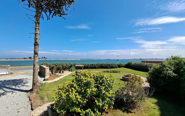 XXL Holiday Home Directly by the sea