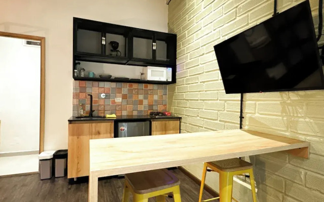 Frontera by Roots Rentals