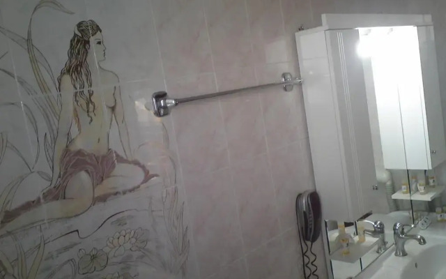 Faros 2 Hotel