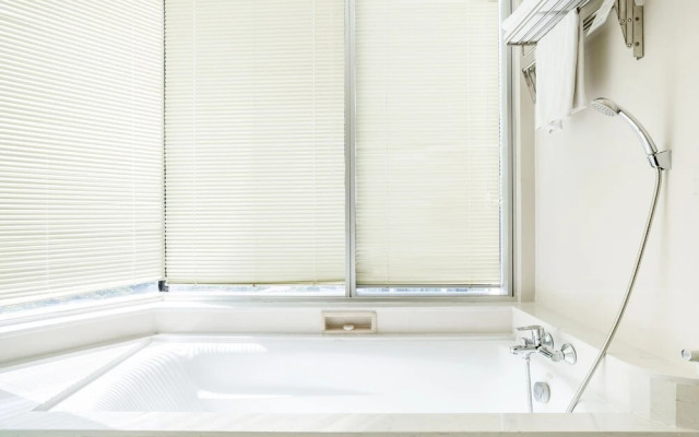 Metropolitan Residence Phrakanong by Favstay