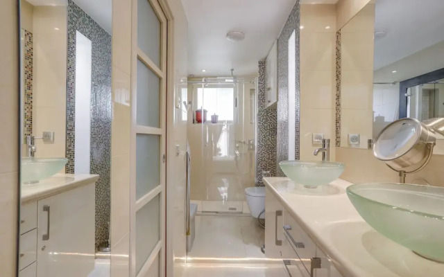 Apartment near Martinez by Weekome