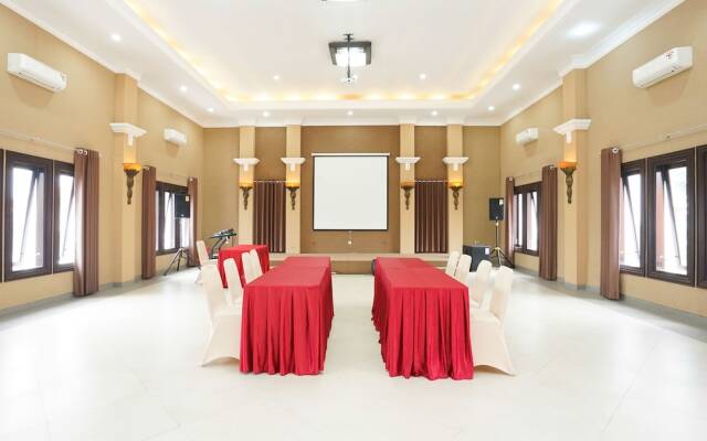 Avila Ketapan Rame Hotel