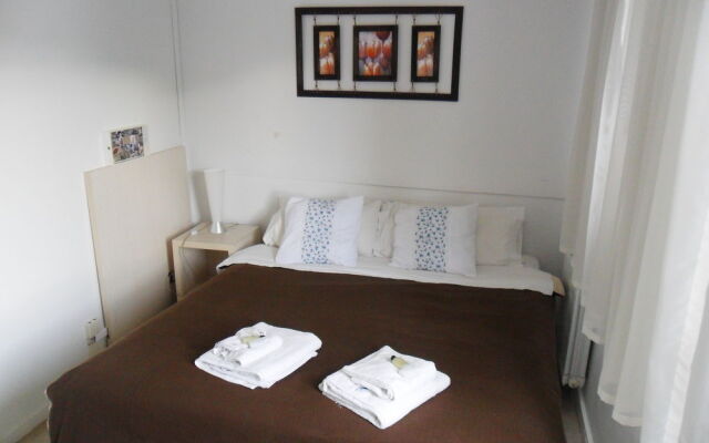 Cypress In Bed & Breakfast