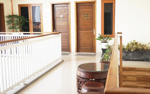Airy Lowokwaru Kedawung Lima 25J Malang
