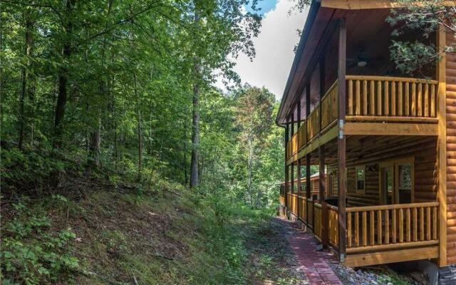 Mirror Pond - Four Bedroom Cabin