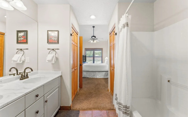 Hidden River Lodge #5982