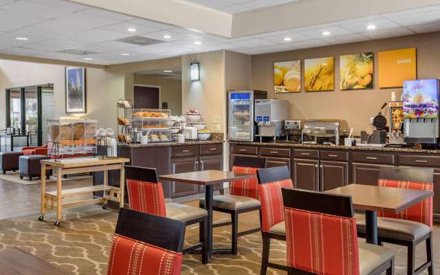 Comfort Inn & Suites Lake Norman