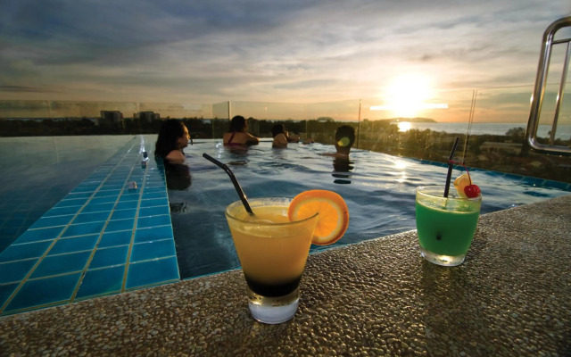 C'haya Hotel