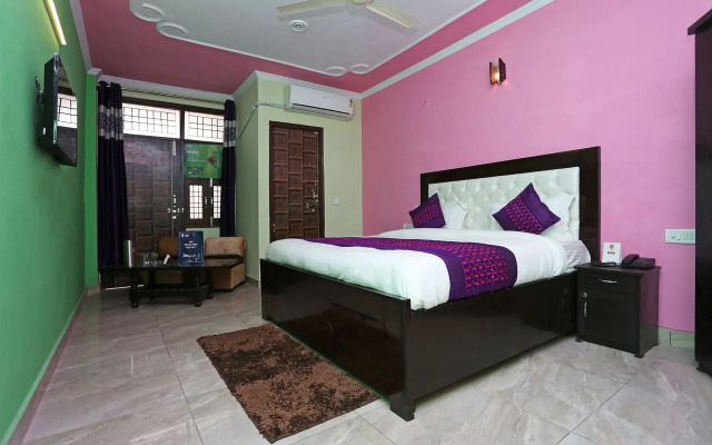 OYO 11504 N D Star Residency