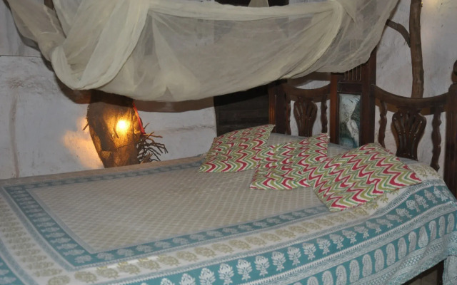 Saraya Art Cafe B&B