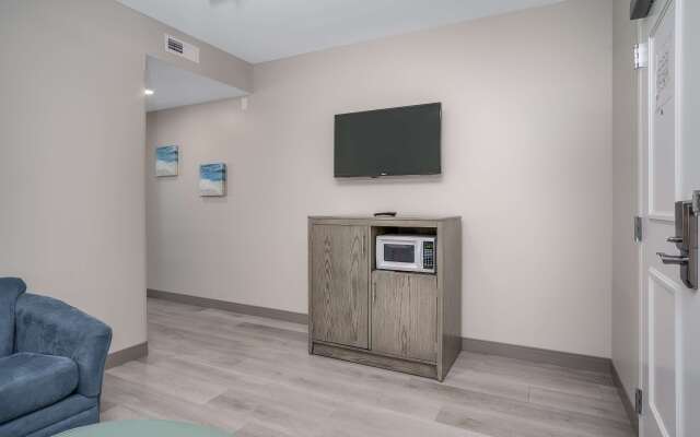 Lighthouse Suites - Best Western Signature Collection