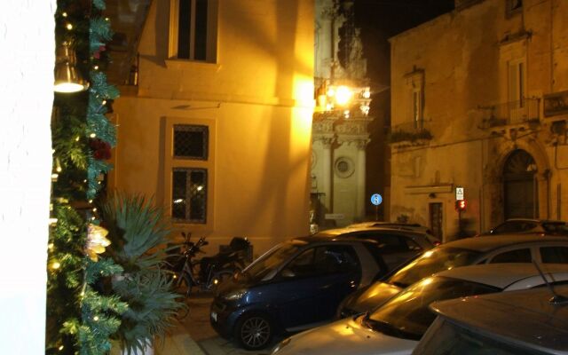Santacroce Luxury Rooms