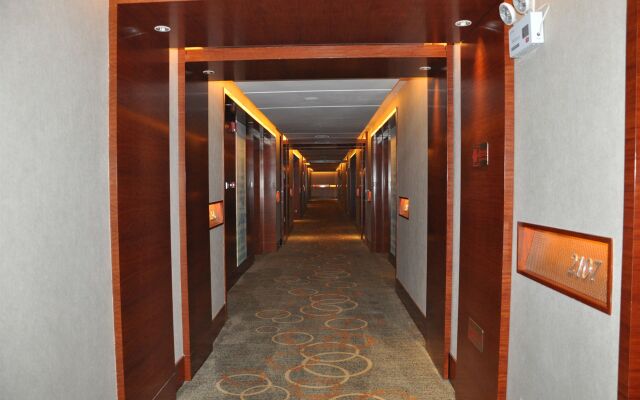 Grand Skylight International Hotel Gongqingcheng