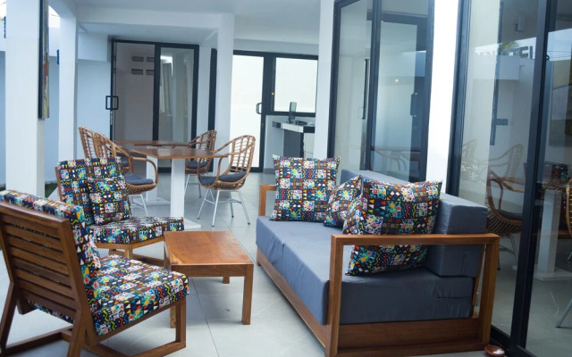 Azuria Hotel