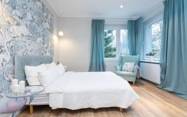 Flamingo Beach - Hampton Apartments